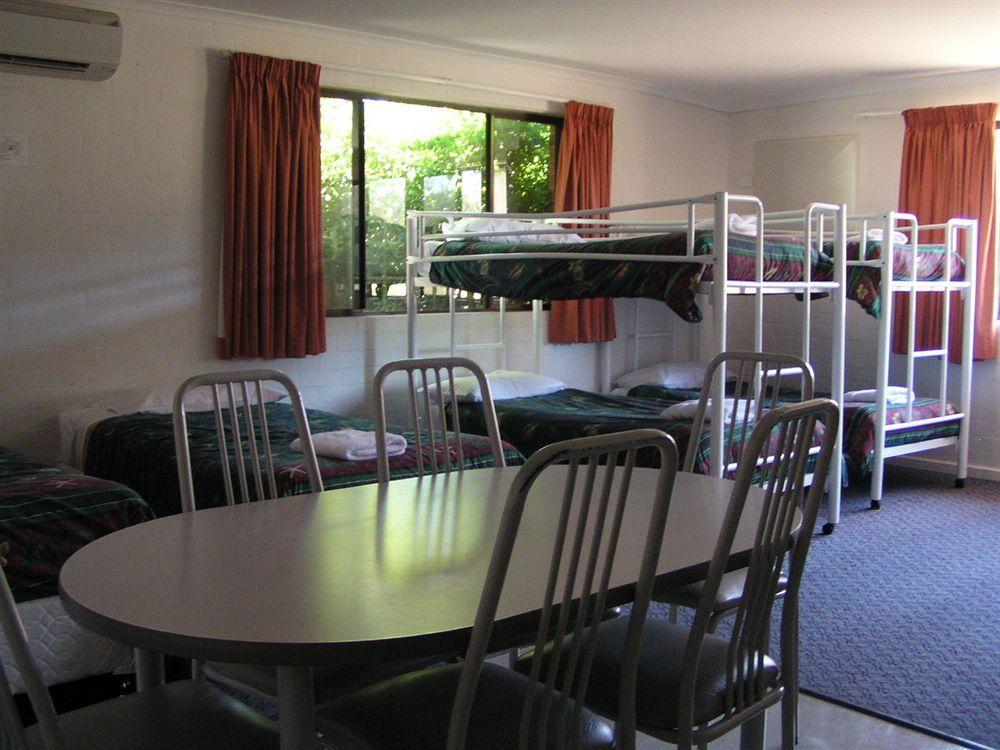 Canberra Carotel Motel Buitenkant foto